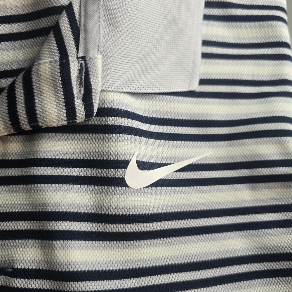 Nike‎ Mens Mesh Standard Fit Short Sleeve Shirt Size XL Striped White
